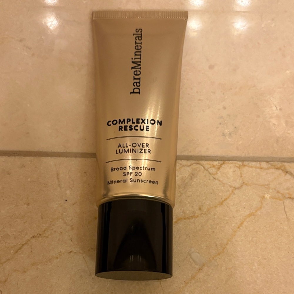 Bare Minerals COMPLEXION RESCUE all over luminizer